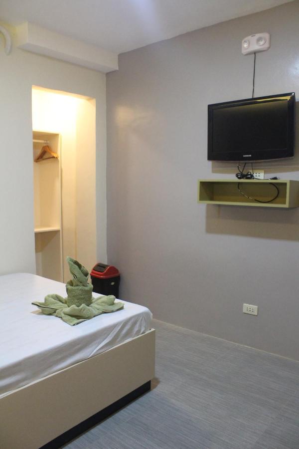 Ninie'S Place Puerto Princesa Ngoại thất bức ảnh
