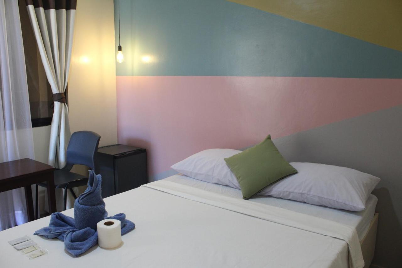 Ninie'S Place Puerto Princesa Ngoại thất bức ảnh