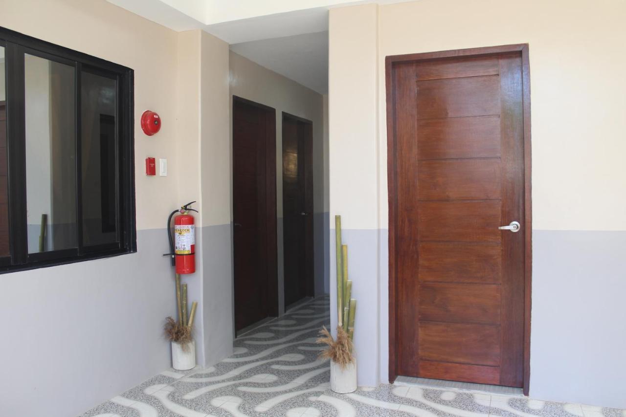 Ninie'S Place Puerto Princesa Ngoại thất bức ảnh