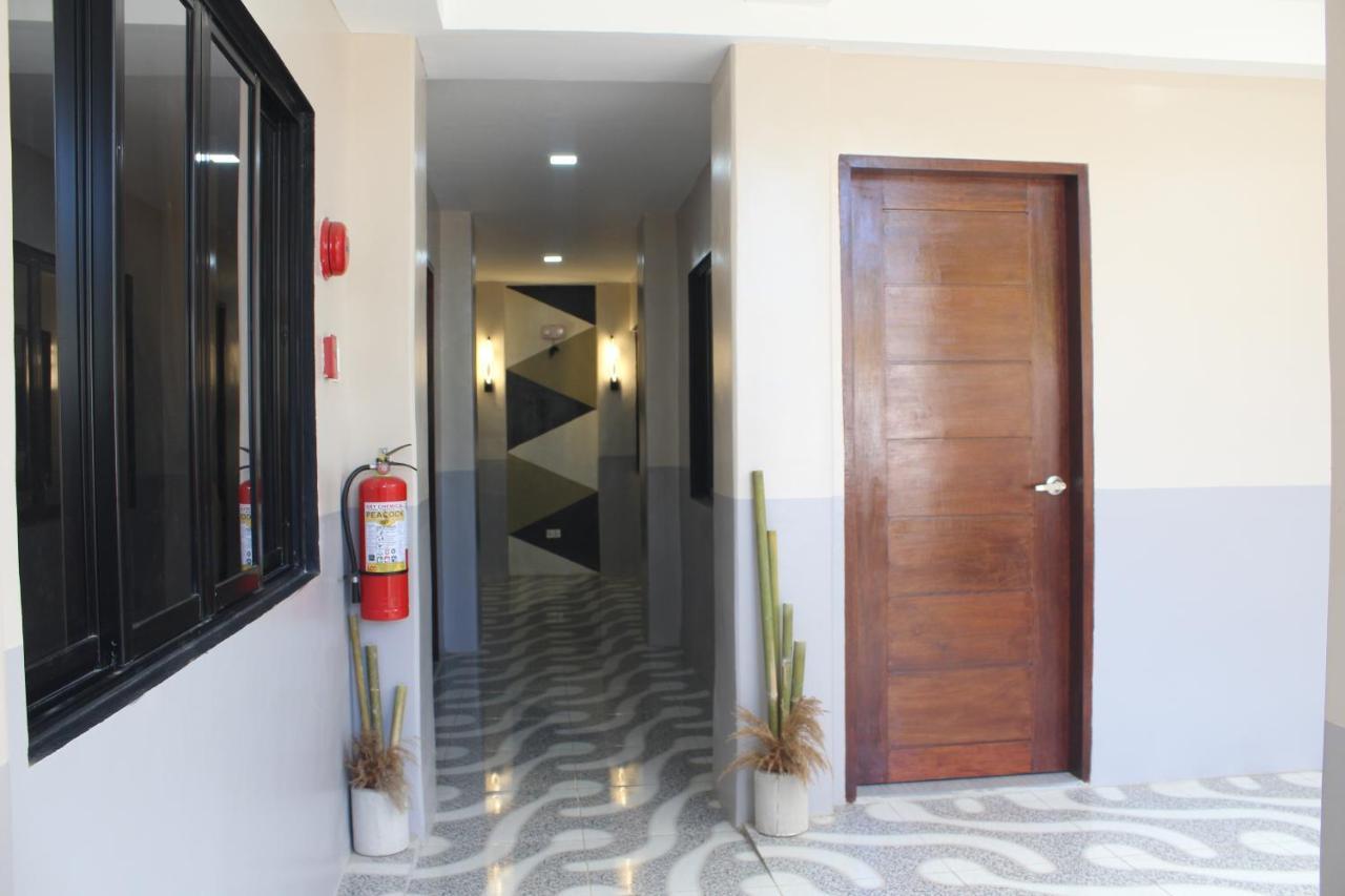 Ninie'S Place Puerto Princesa Ngoại thất bức ảnh