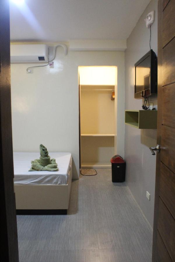 Ninie'S Place Puerto Princesa Ngoại thất bức ảnh