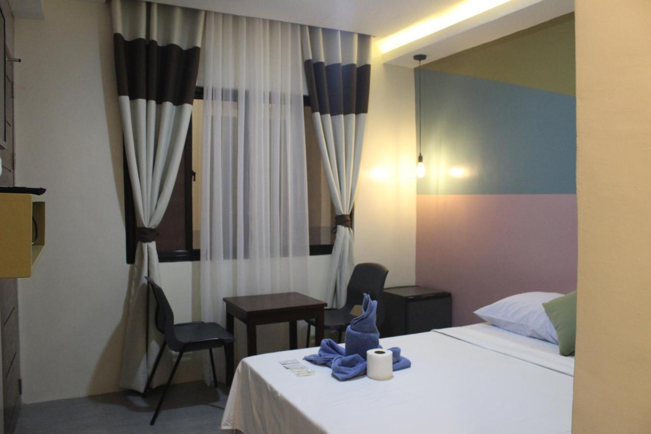 Ninie'S Place Puerto Princesa Ngoại thất bức ảnh