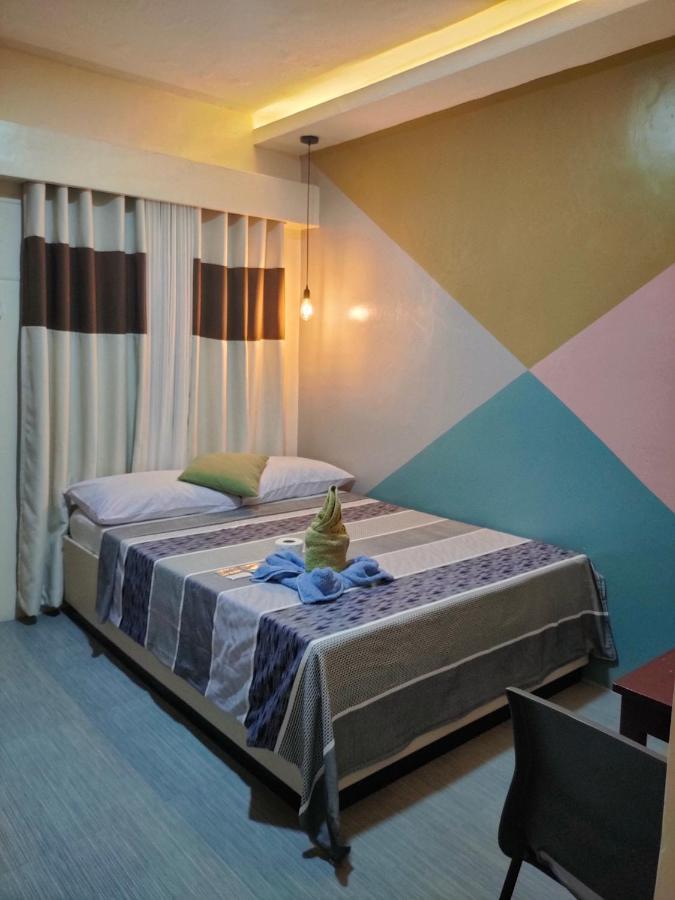 Ninie'S Place Puerto Princesa Ngoại thất bức ảnh