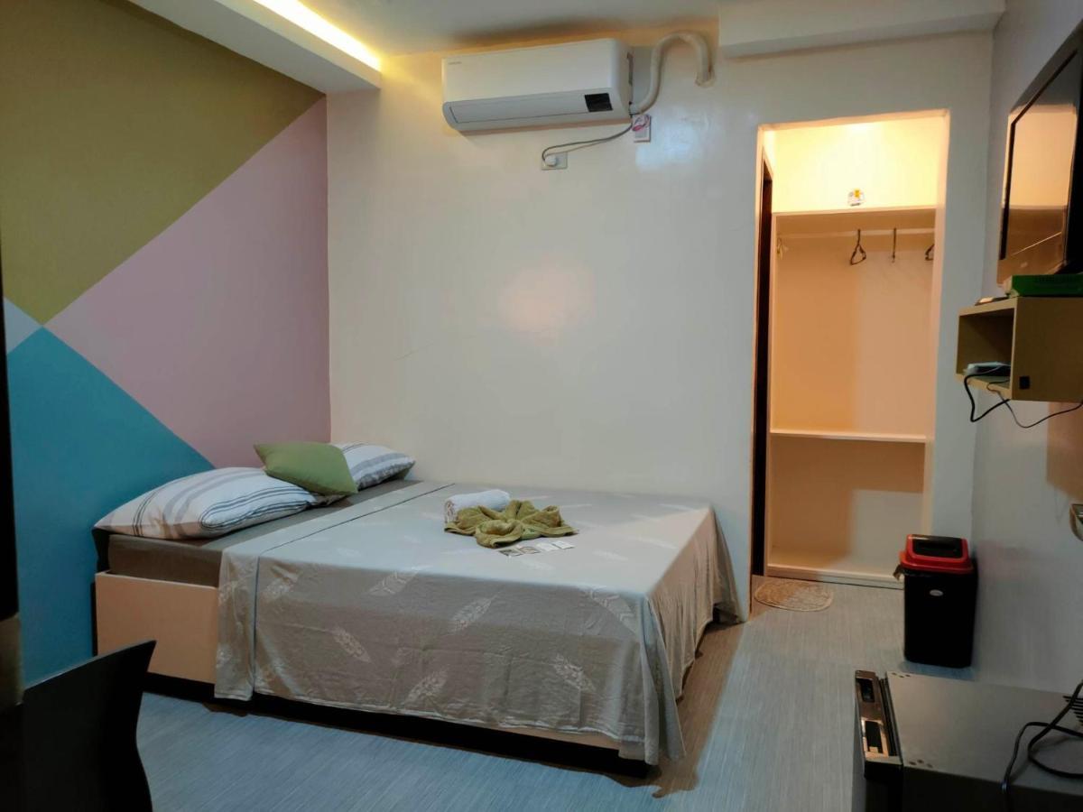 Ninie'S Place Puerto Princesa Ngoại thất bức ảnh