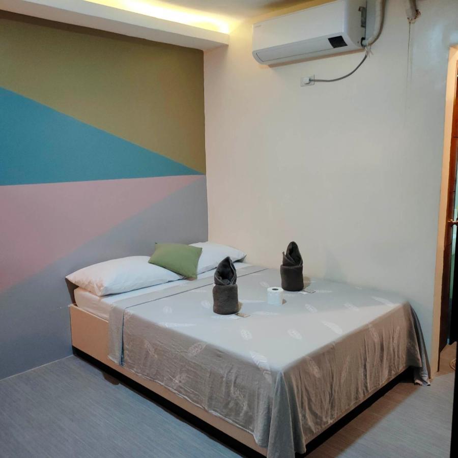 Ninie'S Place Puerto Princesa Ngoại thất bức ảnh